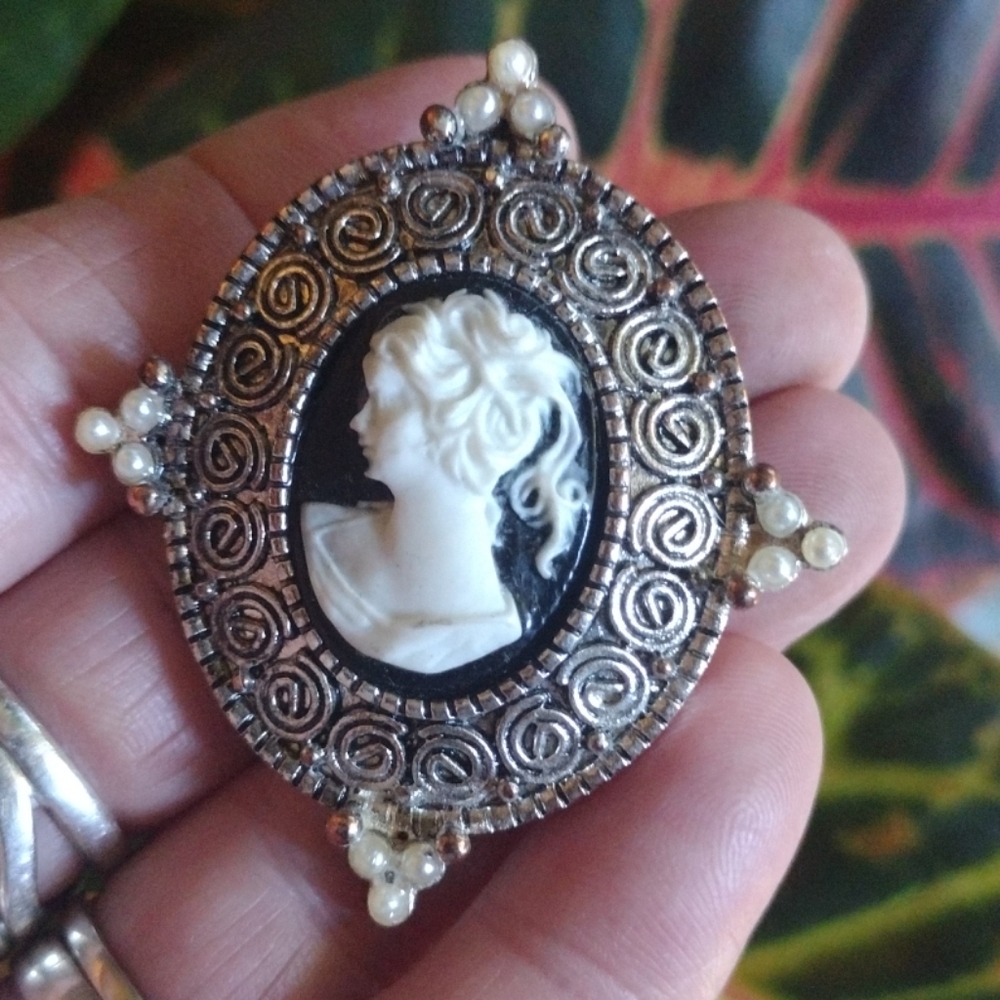 Vintage Black Cameo Brooch Pin Silver Tone Faux Pearl Large 2 x 2"